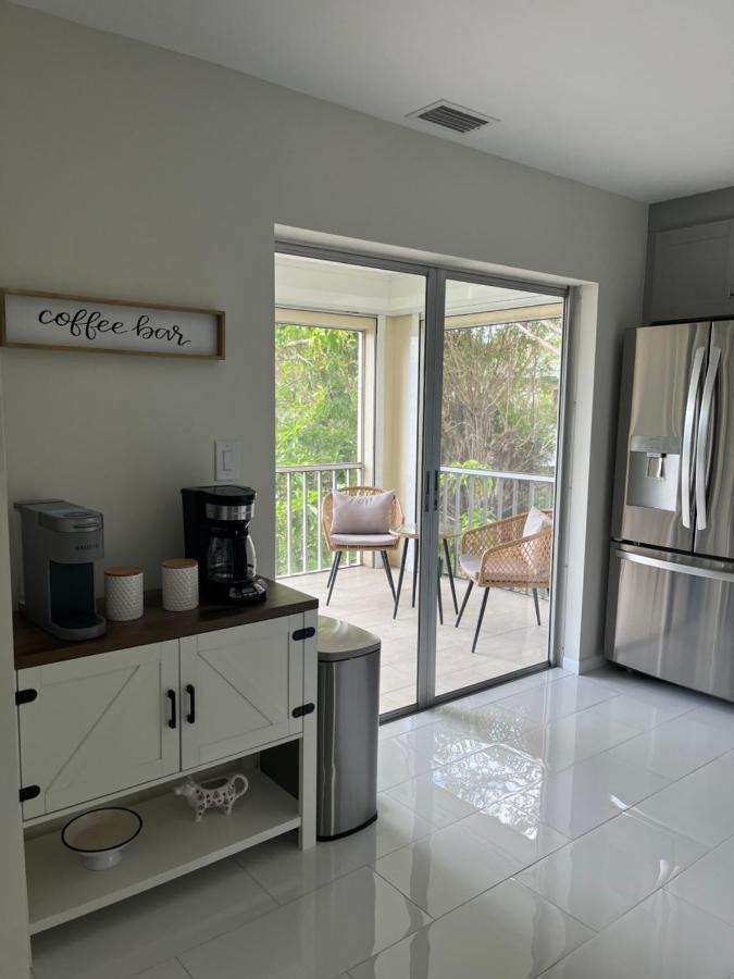 Great Location With Lake View North North Naples エクステリア 写真